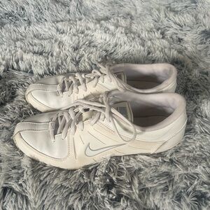 nike air mix down ii cheer shoes